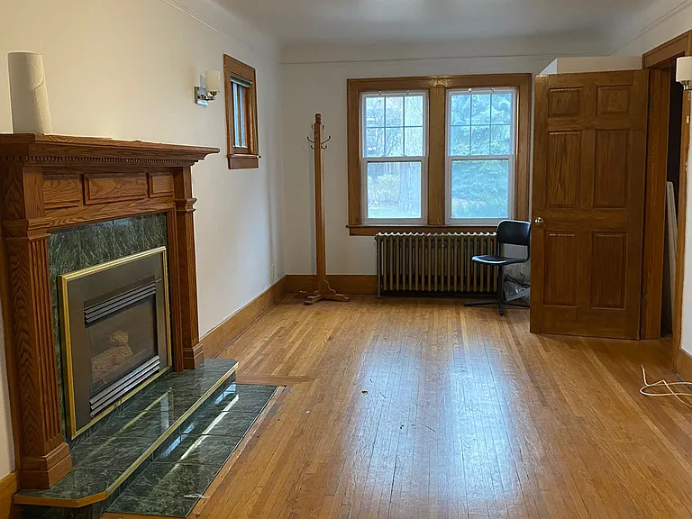 384 Detroit St — Photo 16