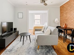 302 W 11th St #3F, New York, NY 10014