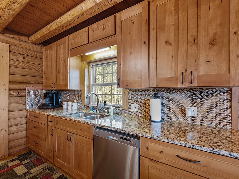 40 Chambers Dr — Photo 7