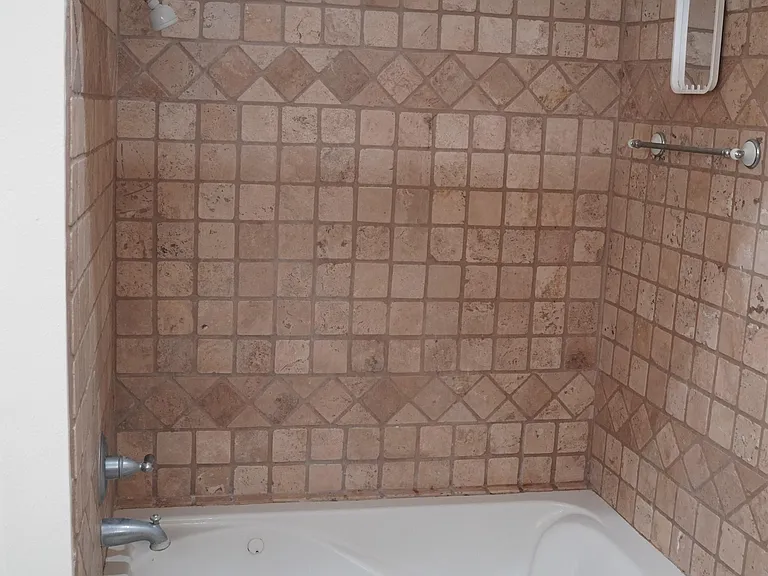 31 N Lakeridge Cir — Photo 15