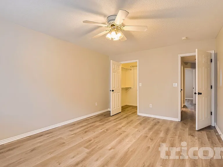 835 N 975 E — Photo 13