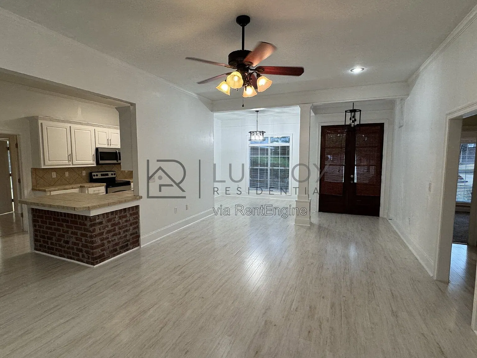 3 bed, 2.0 bath, 1625 sqft, $2,300 — Photo 3