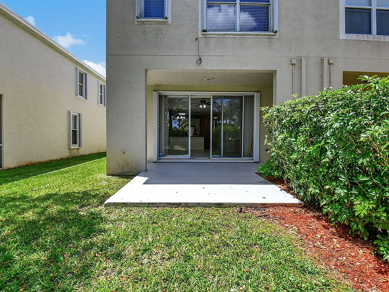 9917 Porta Leona Ln — Photo 20