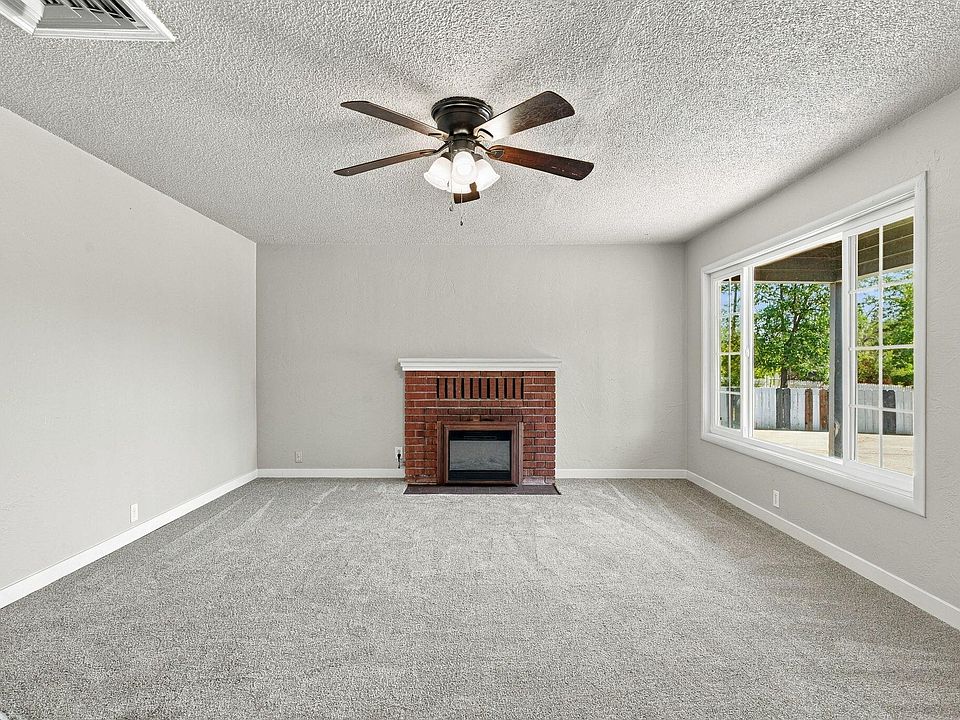 2396 Wilsey Dr, Redding, CA 96001 | MLS #26-5111 | Zillow
