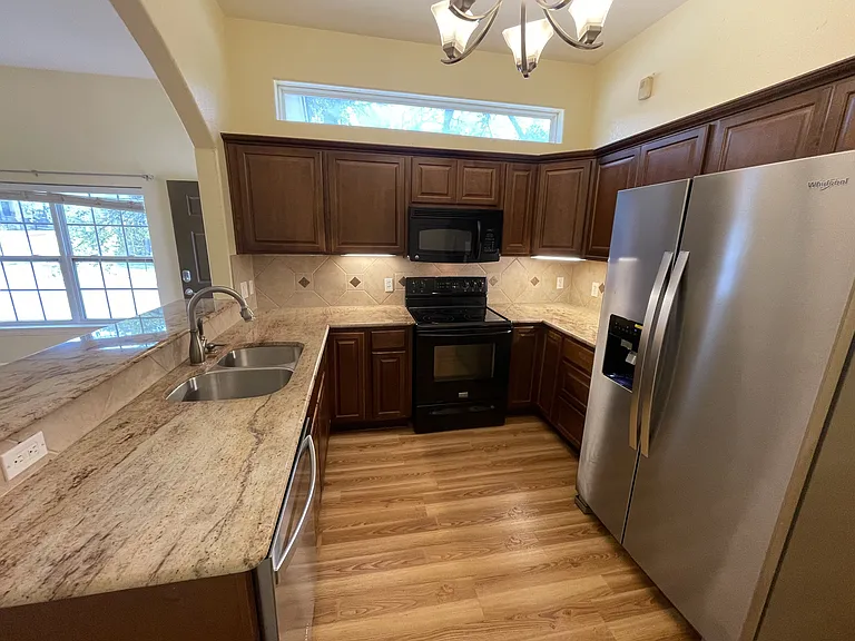424 Fry St #A — Photo 4