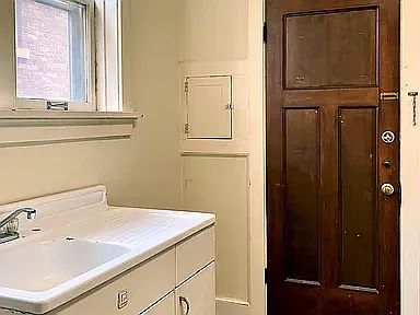 3070 N Oakland Ave #4 — Photo 10