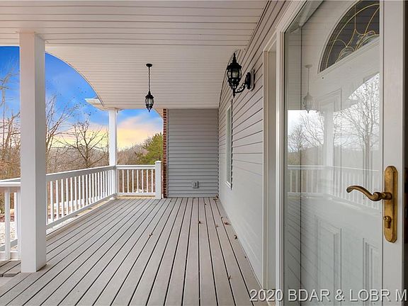 5th image of 2031 Singing Oaks Dr