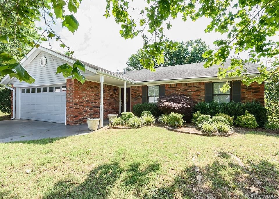 1st image of 1024 N Miller Dr