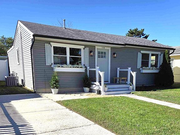3rd image of 118 Shadeland Ave