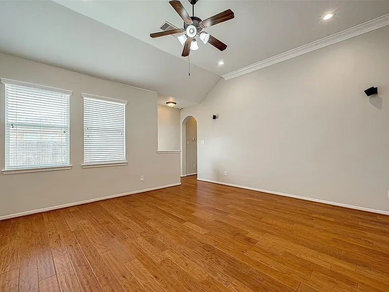 8923 Willow Wind Ln — Photo 11
