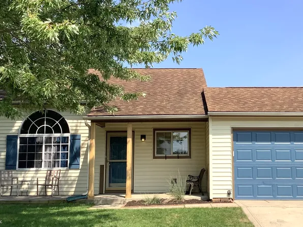 61 Meadow Creek Blvd, Whiteland, IN 46184