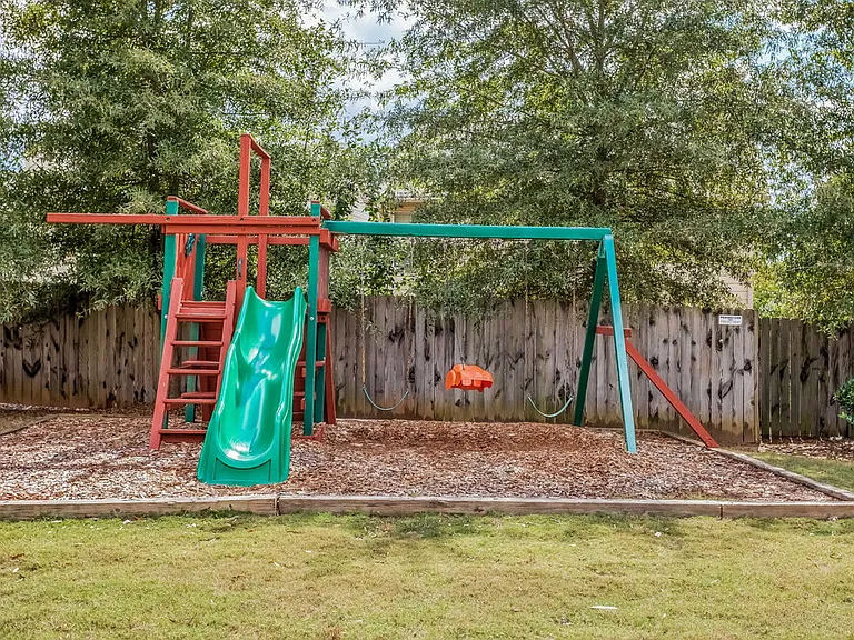 147 Seabreeze Ct — Photo 30