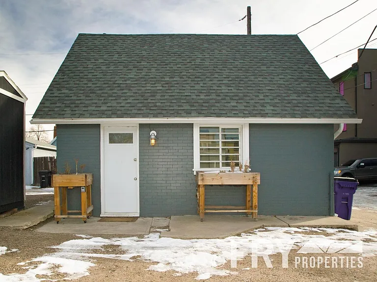 3224 Perry St #B — Photo 3