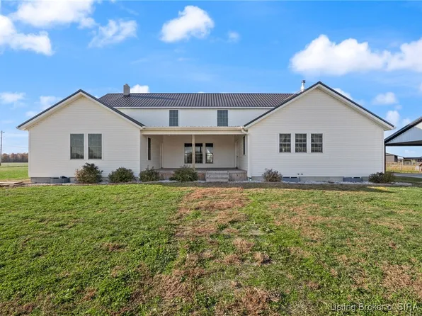 8750 Westport Road, Marysville, IN 47141