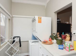 3052 N Seminary Ave #G02C, Chicago, IL 60657