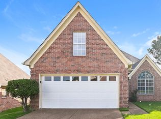 1176 Warwick Pl, Southaven, MS 38671