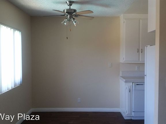 5th image of 545 Park Way APT 23