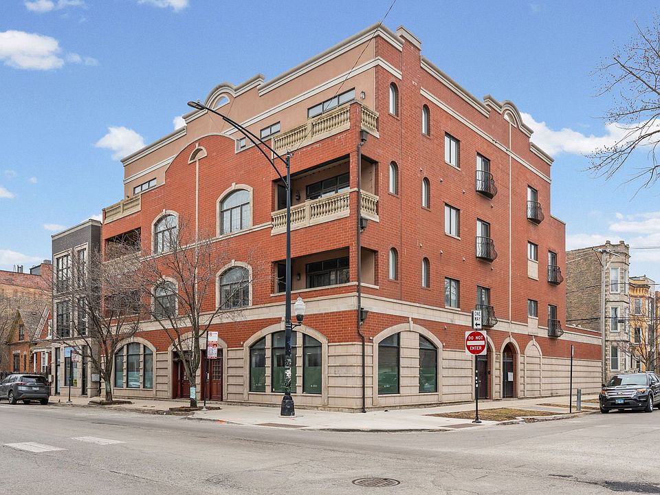 1st image of 852 N Damen Ave #4S