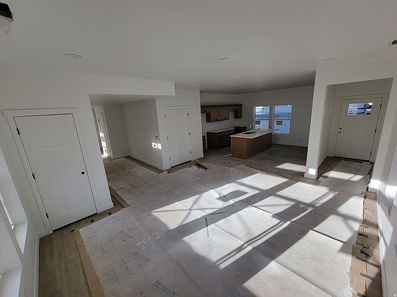 5th image of 731 S Harrison Dr #25