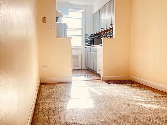 4th image of 14343 41st Ave APT 4G