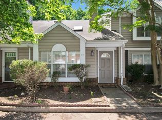 14 Tree Bark Pl, Hampton, VA 23666