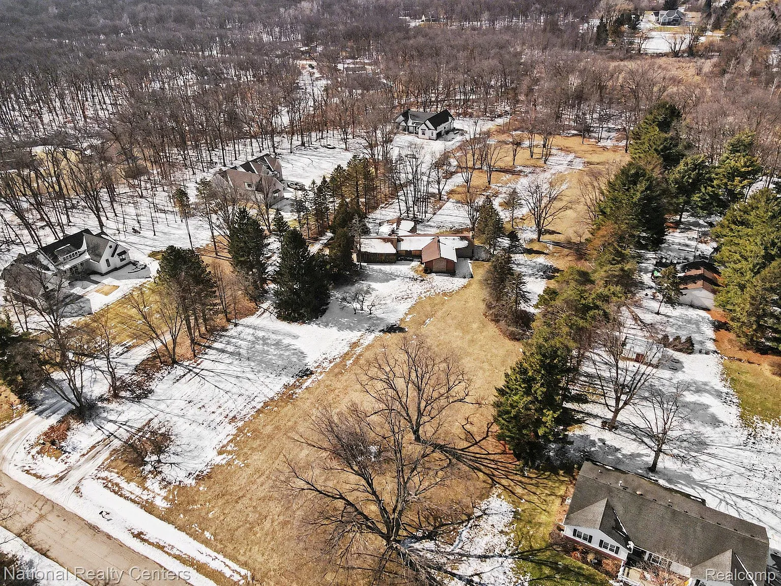 400 Liddy Dr photo 1