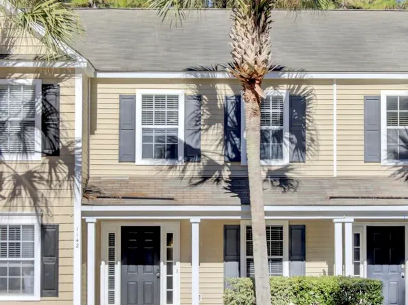 1142 Island Club Dr, Charleston, SC 29492