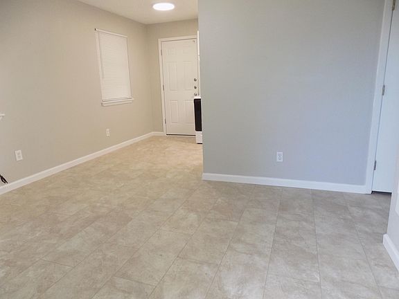 4th image of 712 E Highland Blvd