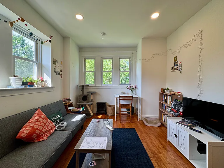 6655 Blakemore St #D — Photo 9
