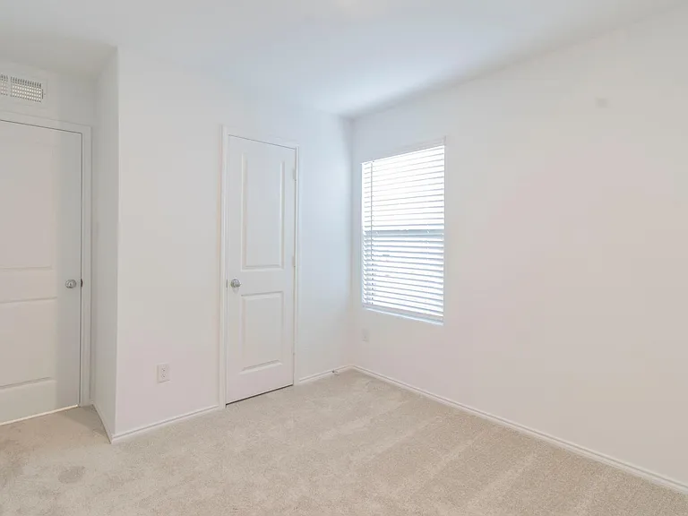 1122 Arborwood Dr — Photo 11