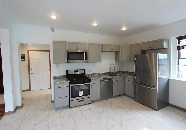 3613 California Ave #3 — Photo 6