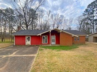 922 Linden Dr, Kosciusko, MS 39090
