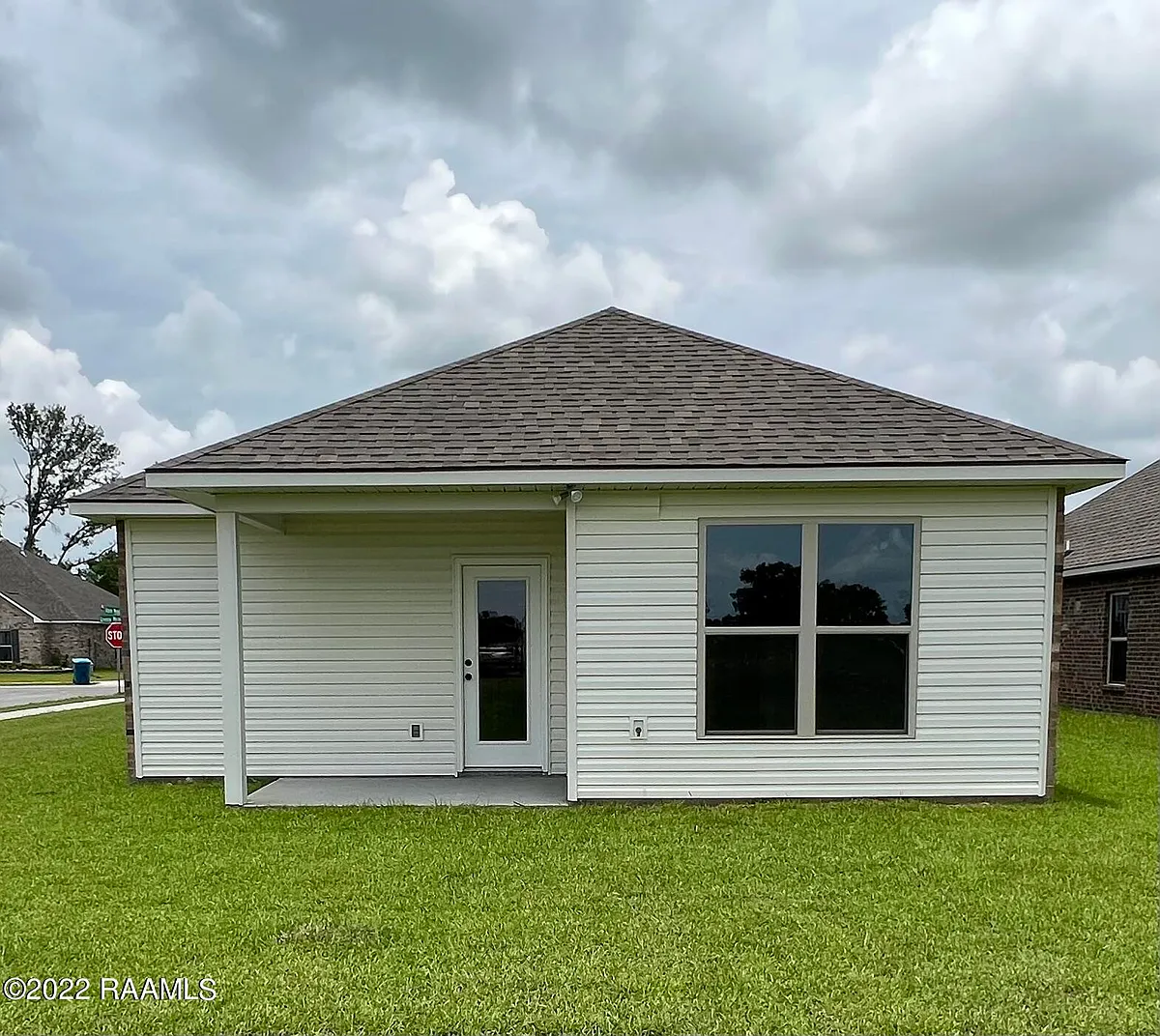 Building Photo - 307 Grassy Meadows Ln