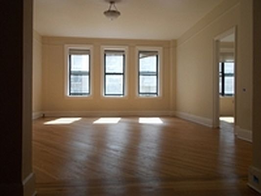 2nd image of 509 Cathedral Pkwy #10PN
