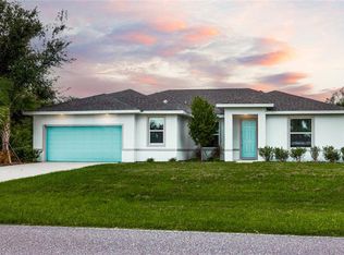 411 Seasons Dr, Punta Gorda, FL 33983