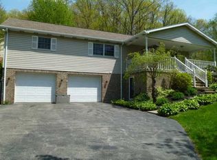 191 Edgewater Dr, Monaca, PA 15061