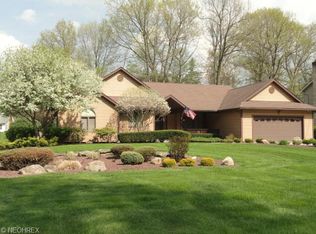7669 Spring Park Dr, Youngstown, OH 44512