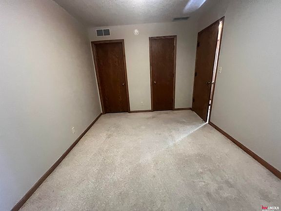 4th image of 2801 Ponca St