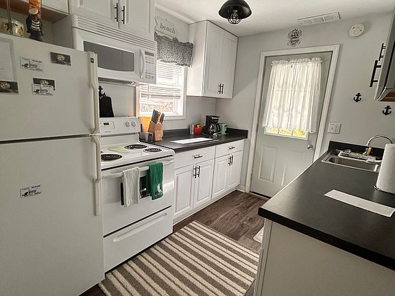 5th image of 120 Tiffin Ave #5