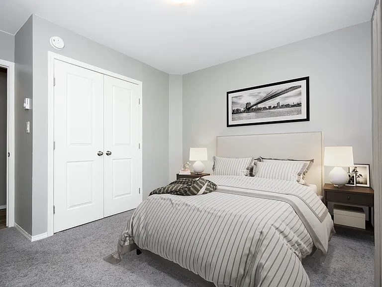 2096 De Vries Ave — Photo 37