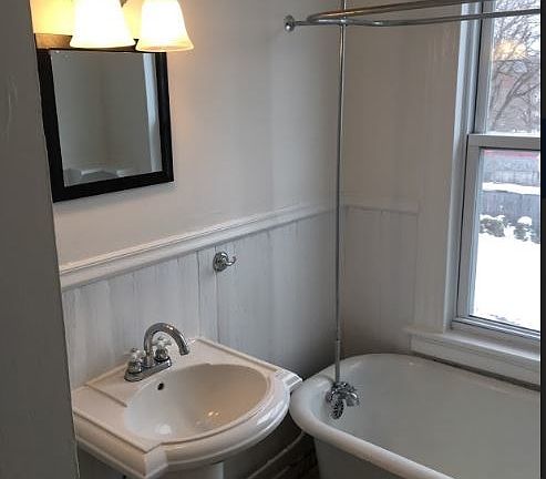 3rd image of 235 Scofield Ave