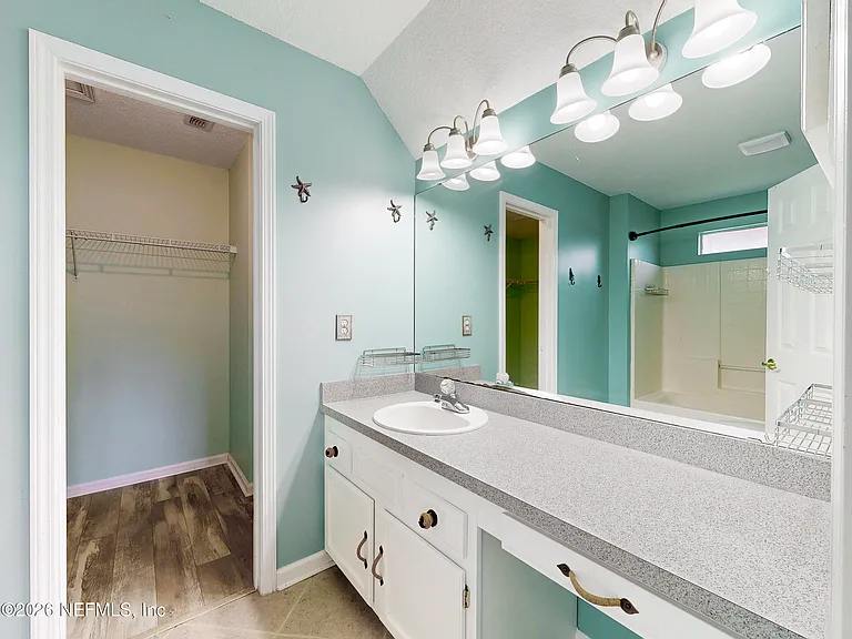 2084 Frogmore Dr — Photo 23
