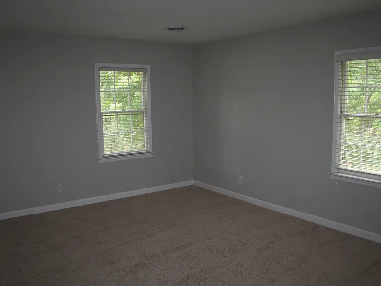 2900 Rustic Ln — Photo 9