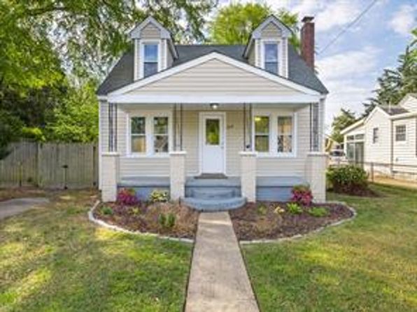 619 Earl St