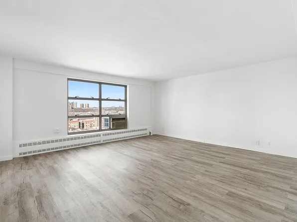 100 La Salle St APT 19H, New York, NY 10027