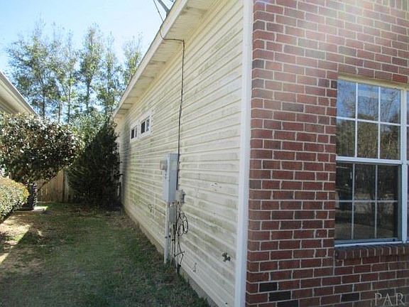 2nd image of 171 Wildflower Ln