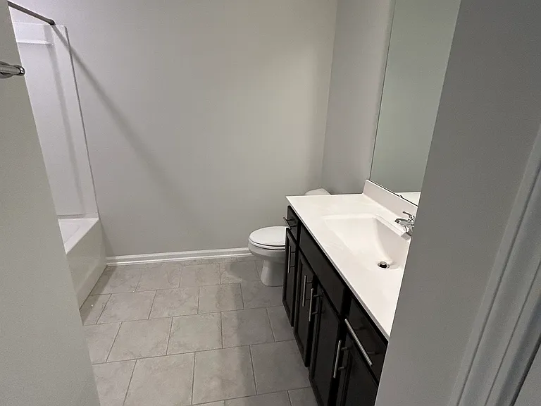 103 Bedivere Ln — Photo 12