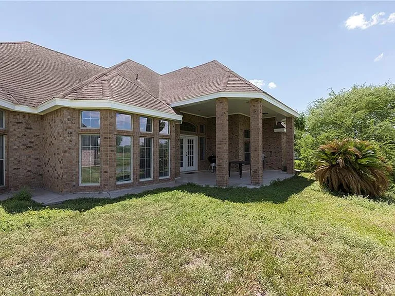 1213 Rhett Dr — Photo 18
