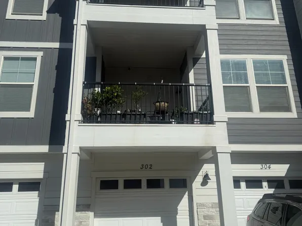 938 W Coral Charm Way N #302, Saratoga Springs, UT 84045