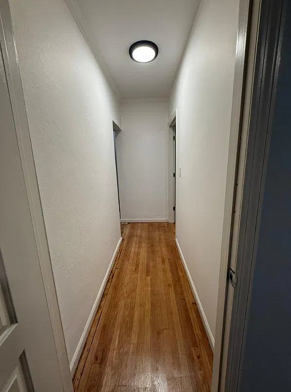 290 Roberts Ave — Photo 3